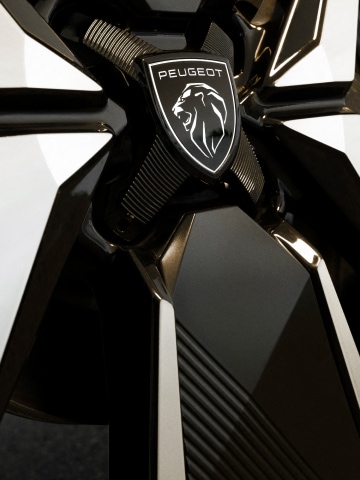 PEUGEOT E‑208 – aluminiowe obręcze kół ze szlifem diamentowym
