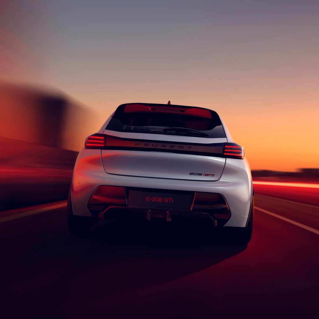 Nowy PEUGEOT E‑208 GTi – widok z tyłu