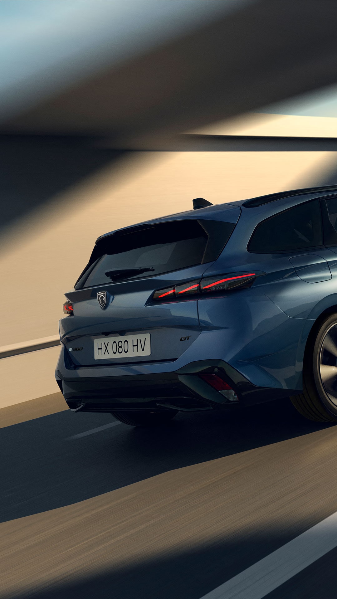 Nowy PEUGEOT E-308 SW – widok z tyłu