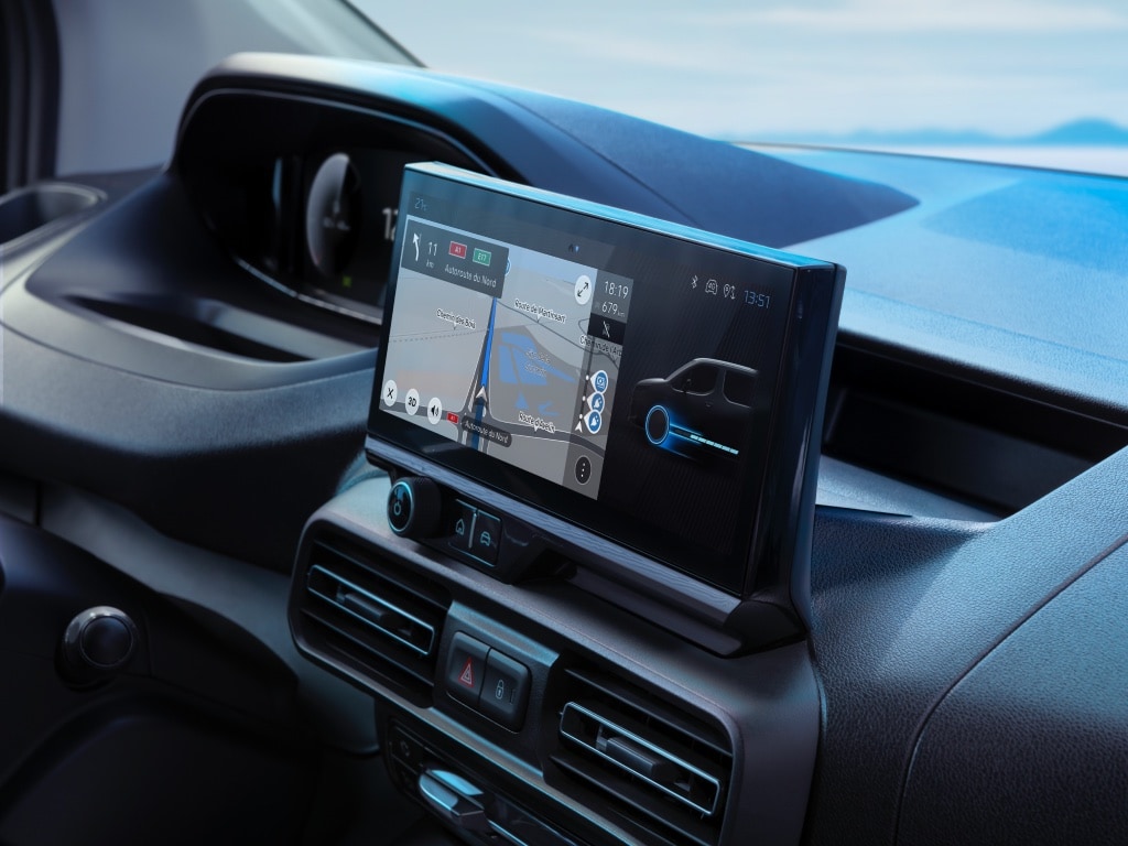 Nowy PEUGEOT E‑PARTNER – 10‑calowy ekran dotykowy