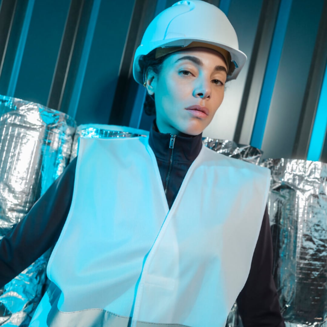 PEUGEOT Partner: portrait of a woman