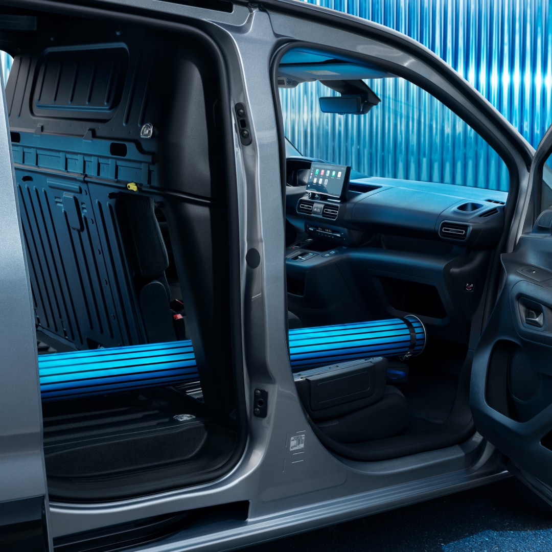 Extended load length in PEUGEOT Partner