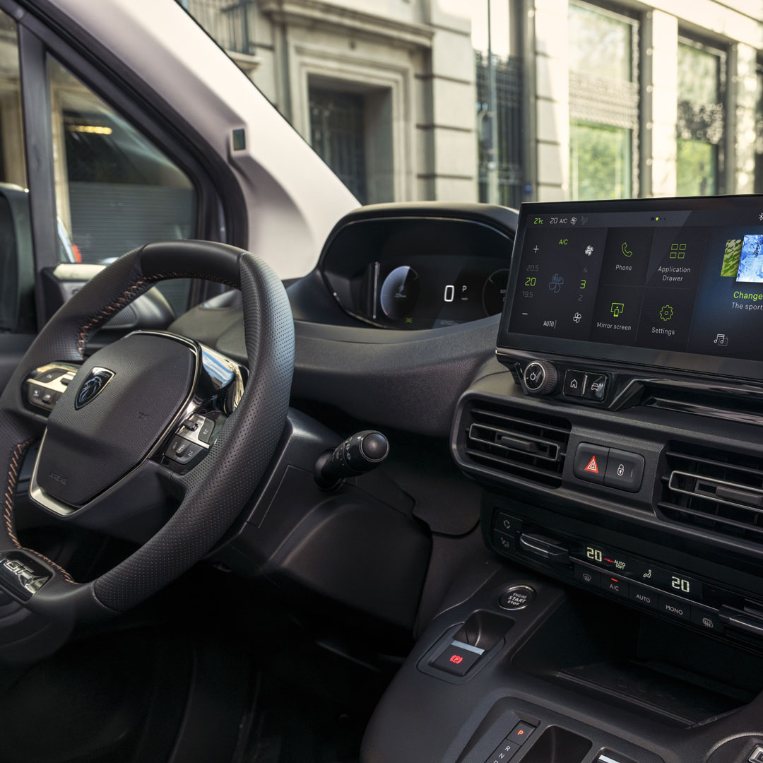 PEUGEOT PARTNER i-Cockpit